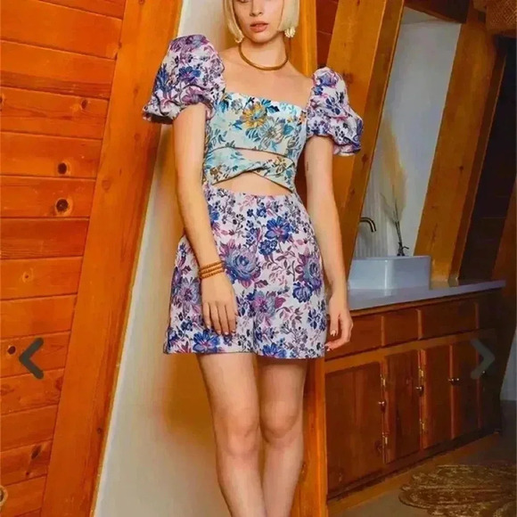 NWOT Autumn Adeigbo Liadan Floral Jacquard Twist Front Romper Jumpsuit XS l US 2 - Picture 3 of 10